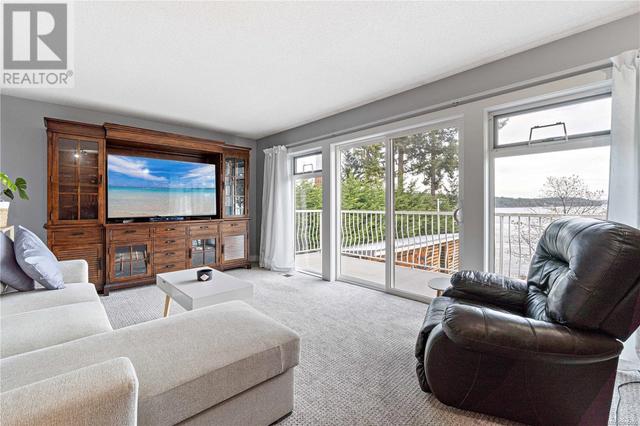 1424 Seaspray Blvd, House detached with 5 bedrooms, 3 bathrooms and 5 parking in Nanaimo A BC | Image 26