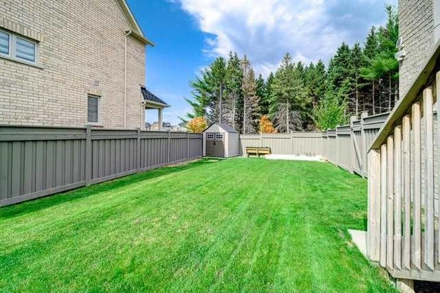 59 Radial Dr, House attached with 3 bedrooms, 3 bathrooms and 2 parking in Aurora ON | Image 16