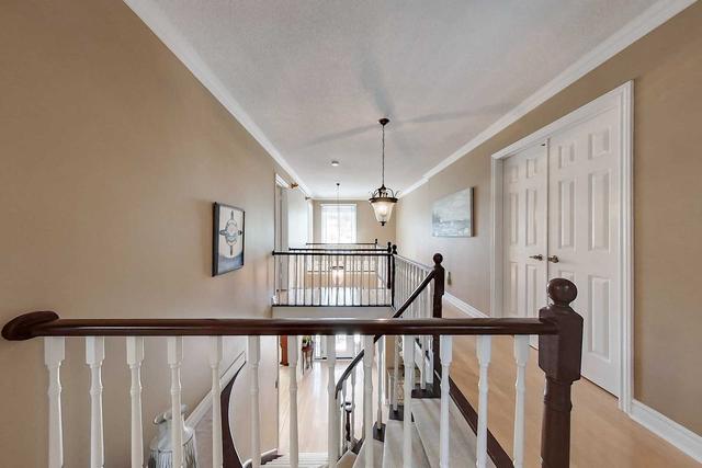 1773 Melody Dr, House detached with 4 bedrooms, 3 bathrooms and 4 parking in Mississauga ON | Image 24