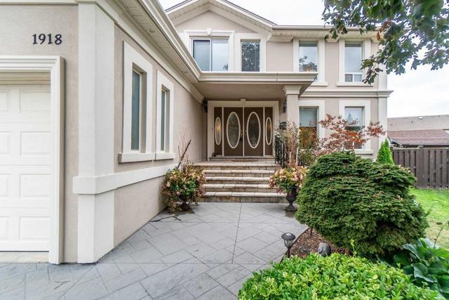 1918 Unicorn Crt, House detached with 4 bedrooms, 4 bathrooms and 6 parking in Mississauga ON | Image 12