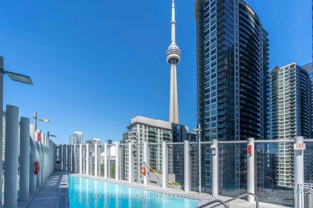 2403 - 10 York St St N, Condo with 2 bedrooms, 2 bathrooms and 1 parking in Toronto ON | Image 17