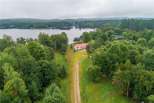 951 Tamarack Road, House detached with 4 bedrooms, 1 bathrooms and 5 parking in Madawaska Valley ON | Image 2
