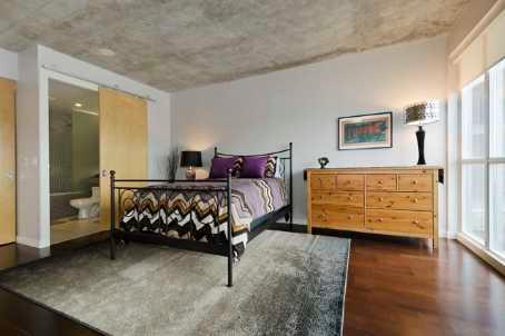 lph2 - 1 Shaw St, Condo with 2 bedrooms, 2 bathrooms and 2 parking in Toronto ON | Image 5