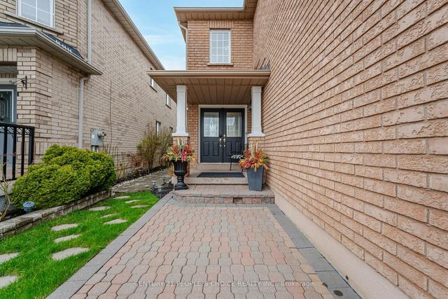 79 Havenlea Rd, House semidetached with 3 bedrooms, 3 bathrooms and 2 parking in Toronto ON | Image 23