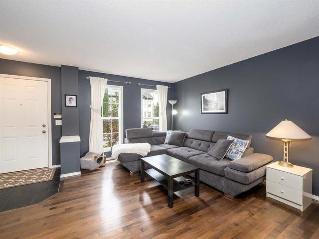 112 Elgin Point Se, House semidetached with 2 bedrooms, 2 bathrooms and 2 parking in Calgary AB | Image 2