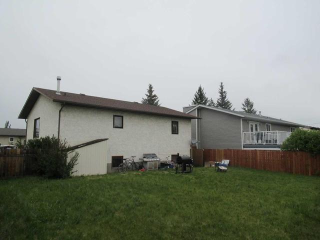 101 9th Av Ne, House detached with 3 bedrooms, 2 bathrooms and 2 parking in Sundre AB | Image 3