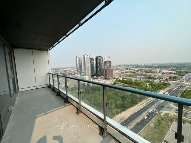 2602 - 7890 Jane St, Condo with 2 bedrooms, 2 bathrooms and 0 parking in Vaughan ON | Image 5