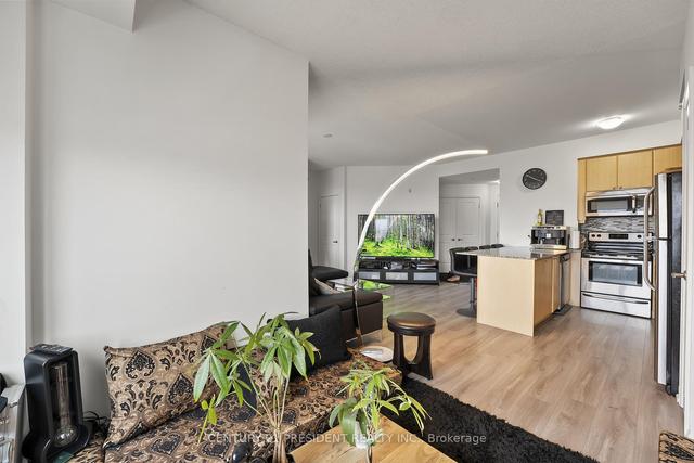 502 - 12 Woodstream Blvd, Condo with 1 bedrooms, 1 bathrooms and 1 parking in Vaughan ON | Image 8