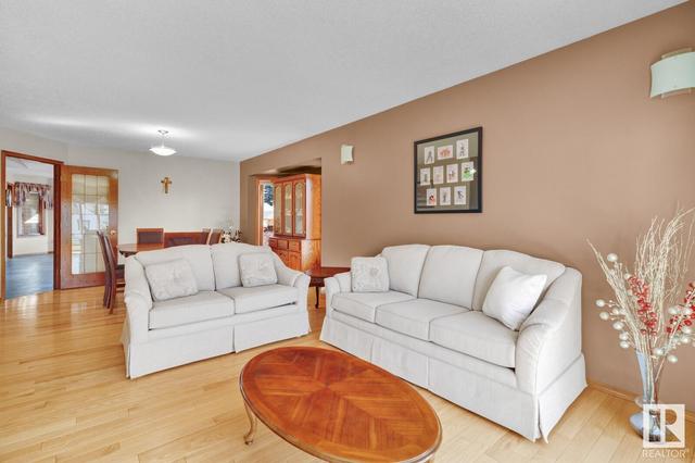 5116 53 Av, House detached with 4 bedrooms, 3 bathrooms and null parking in Mundare AB | Image 10