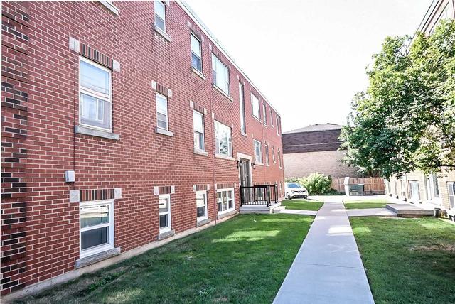 4 - 5 Applewood Ave, Condo with 1 bedrooms, 1 bathrooms and 1 parking in Hamilton ON | Image 18