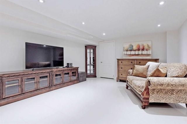 200 Polo Cres, House detached with 4 bedrooms, 6 bathrooms and 5 parking in Vaughan ON | Image 27