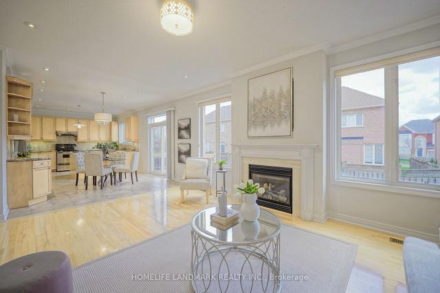 46 Larkmead Cres, House detached with 4 bedrooms, 6 bathrooms and 6 parking in Markham ON | Image 3