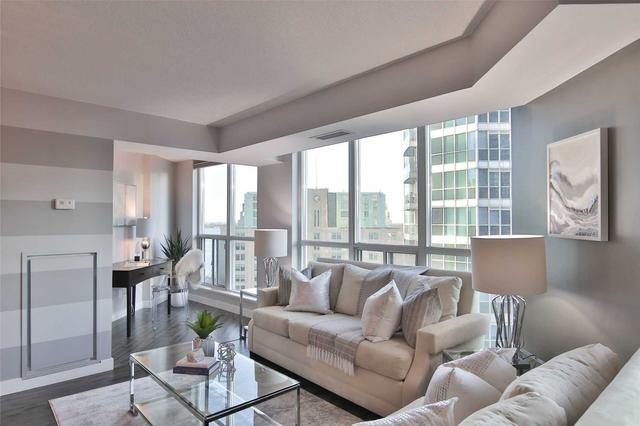 1112 - 8 York St, Condo with 2 bedrooms, 2 bathrooms and 1 parking in Toronto ON | Image 35