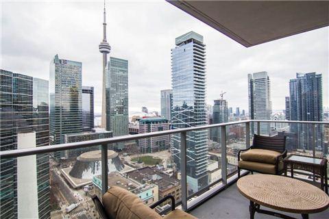 2801 - 180 University Ave, Condo with 2 bedrooms, 3 bathrooms and 1 parking in Toronto ON | Image 1