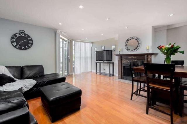 Th #3 - 100 Arbors Lane, Townhouse with 3 bedrooms, 3 bathrooms and 2 parking in Vaughan ON | Image 2