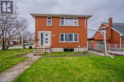 433 Connaught Street, House other with 9 bedrooms, 4 bathrooms and 6 parking in Kitchener ON | Card Image