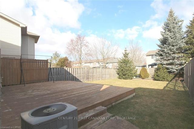 920 Grenfell Dr, House detached with 4 bedrooms, 3 bathrooms and 4 parking in London ON | Image 20