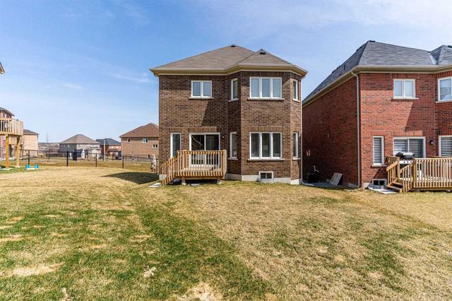 166 Lyle Dr, House detached with 4 bedrooms, 3 bathrooms and 7 parking in Clarington ON | Image 33