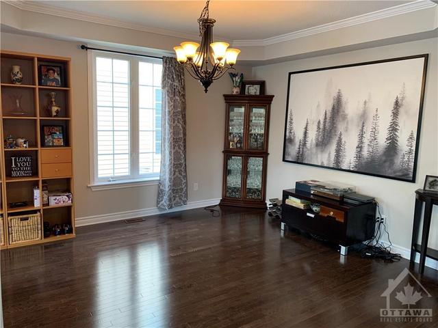 208 Stromness Private, House detached with 4 bedrooms, 4 bathrooms and 6 parking in Ottawa ON | Image 6