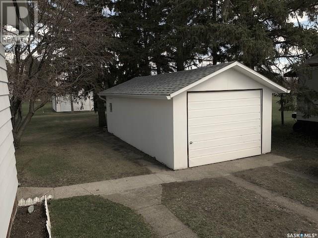 305 Louis Street, House detached with 2 bedrooms, 1 bathrooms and null parking in Neudorf SK | Image 18