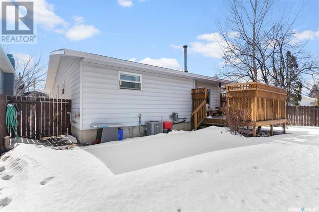 138 Girgulis Crescent, House detached with 4 bedrooms, 2 bathrooms and null parking in Saskatoon SK | Image 29