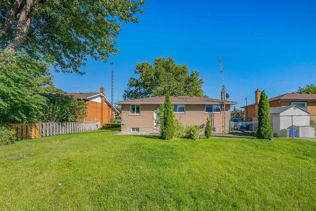 7035 Paisley Ave, House detached with 3 bedrooms, 2 bathrooms and 2 parking in Niagara Falls ON | Image 38