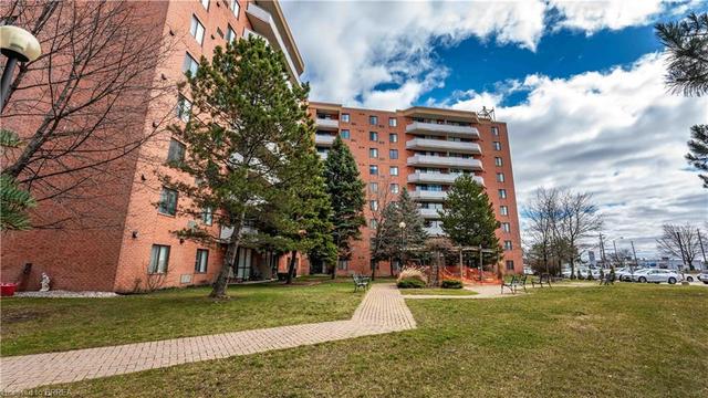 802 - 9 Bonheur Court, House attached with 2 bedrooms, 1 bathrooms and null parking in Brantford ON | Image 27