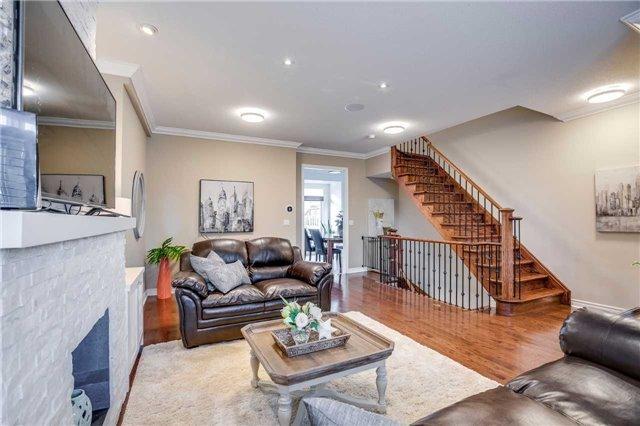 3186 Joel Kerbel Pl, House attached with 4 bedrooms, 4 bathrooms and 2 parking in Mississauga ON | Image 6