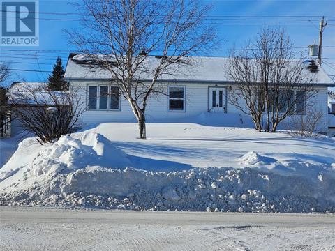 841 Hudson Drive, House detached with 3 bedrooms, 2 bathrooms and null parking in Labrador City NL | Card Image