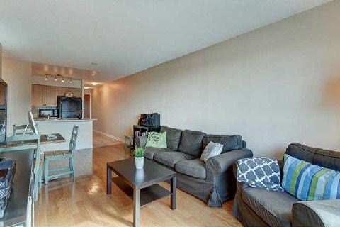 lph 13 - 11 Oneida Cres, Condo with 1 bedrooms, 1 bathrooms and 1 parking in Richmond Hill ON | Image 6