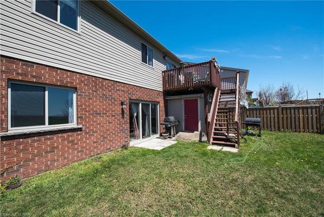 8654 Mcgarry Drive, House detached with 5 bedrooms, 3 bathrooms and 5 parking in Niagara Falls ON | Image 37