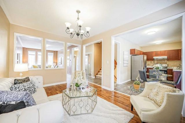 4 Trelawny Rd, House detached with 3 bedrooms, 3 bathrooms and 3 parking in Markham ON | Image 4