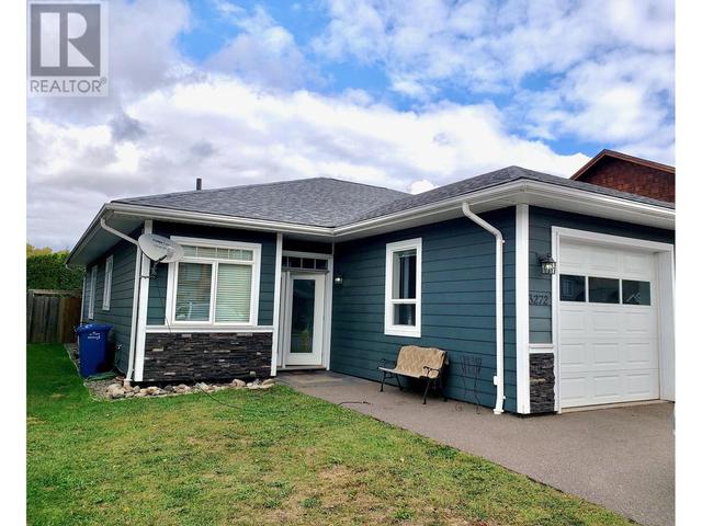 3272 Third Avenue, House attached with 2 bedrooms, 2 bathrooms and null parking in Smithers BC | Image 2