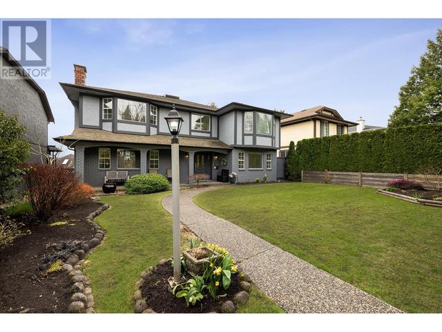 779 E 29th Street, House detached with 5 bedrooms, 4 bathrooms and 4 parking in North Vancouver BC | Image 1