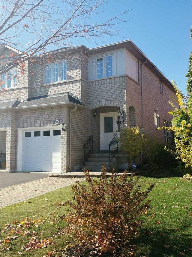 2145 Shady Glen Rd, House semidetached with 3 bedrooms, 4 bathrooms and 4 parking in Oakville ON | Image 1