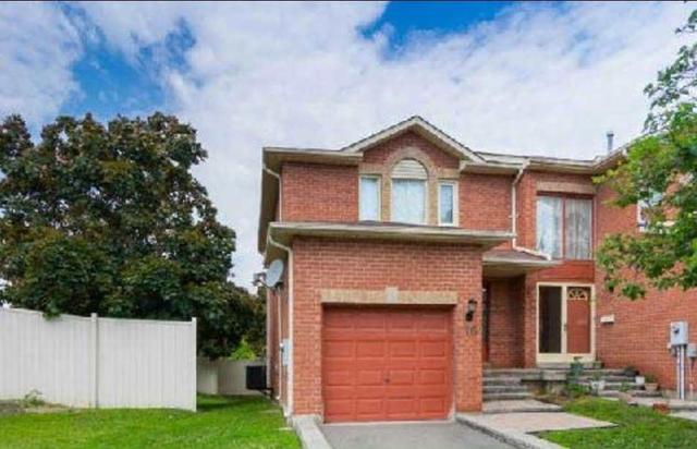 16 Farnham Dr, Townhouse with 3 bedrooms, 2 bathrooms and 2 parking in Brampton ON | Image 1