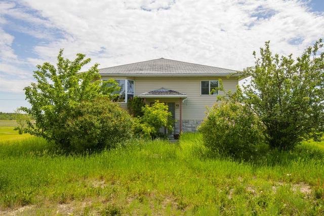 414 9 Avenue, House detached with 3 bedrooms, 2 bathrooms and 4 parking in Wheatland County AB | Image 1