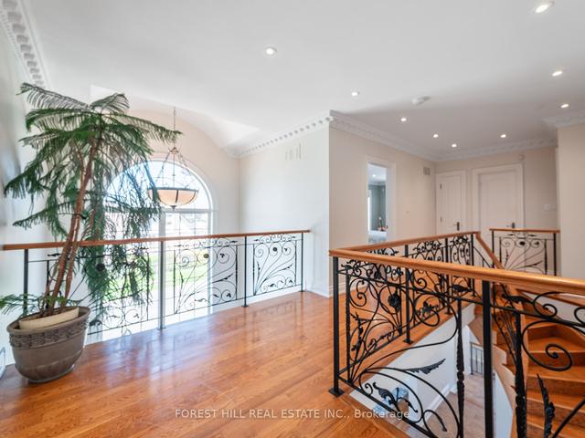 18 Highland Hill, House detached with 4 bedrooms, 5 bathrooms and 4 parking in Toronto ON | Image 18
