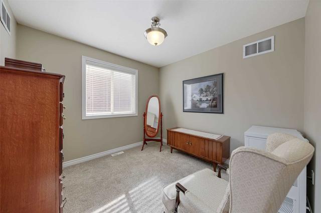 104 Seline Cres, House detached with 2 bedrooms, 3 bathrooms and 6 parking in Barrie ON | Image 7