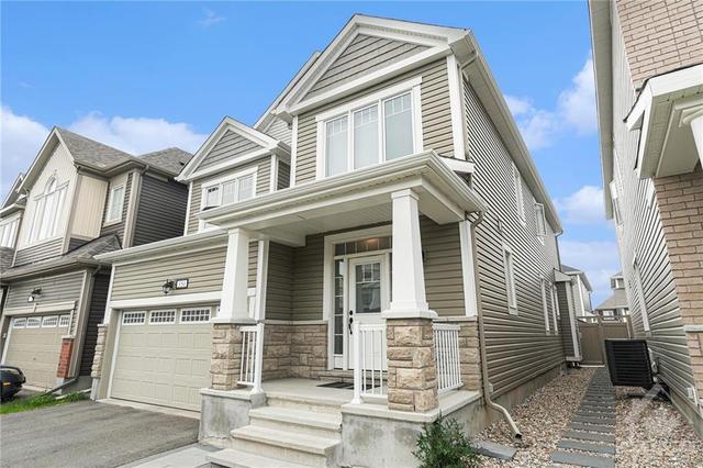 350 Sweetclover Way, House detached with 5 bedrooms, 4 bathrooms and 4 parking in Ottawa ON | Image 2