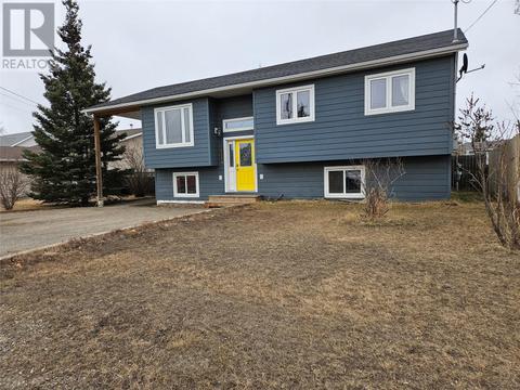 5122 41 Street, House detached with 5 bedrooms, 2 bathrooms and null parking in Chetwynd BC | Card Image