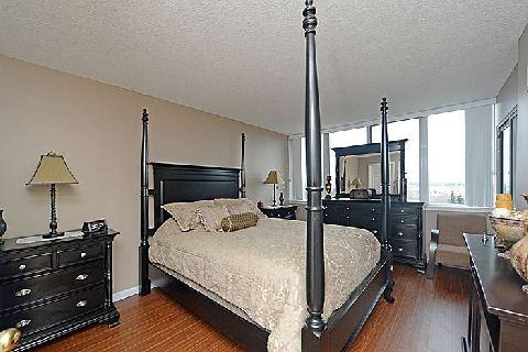 508 - 350 Webb Dr, Condo with 1 bedrooms, 1 bathrooms and 1 parking in Mississauga ON | Image 10