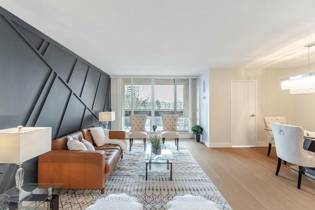 401 - 716 The West Mall, Condo with 2 bedrooms, 2 bathrooms and 1 parking in Toronto ON | Image 24