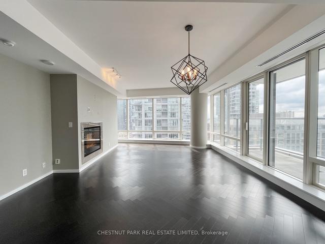 1802 - 180 University Ave, Condo with 1 bedrooms, 2 bathrooms and 11 parking in Toronto ON | Image 20