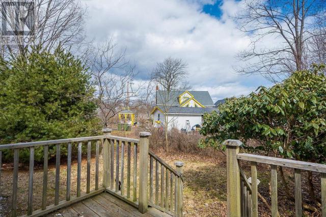 9 Pond Street, House detached with 2 bedrooms, 1 bathrooms and null parking in Mahone Bay NS | Image 4