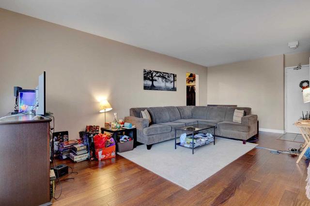 214 - 5 Massey Sq E, Condo with 3 bedrooms, 2 bathrooms and 0 parking in Toronto ON | Image 19