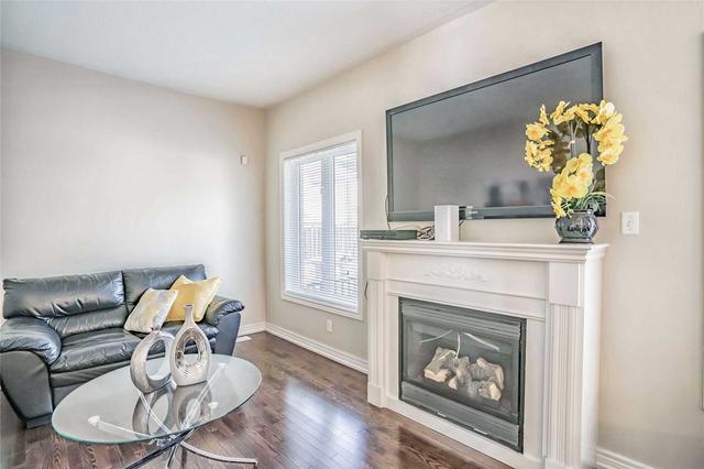 70 Seward Cres, House detached with 4 bedrooms, 4 bathrooms and 4 parking in Ajax ON | Image 37