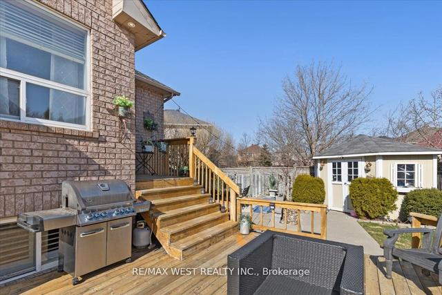 22 Ash Crt, House detached with 5 bedrooms, 3 bathrooms and 6 parking in Brampton ON | Image 26