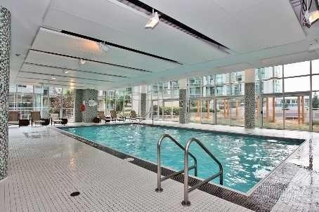 1003 - 225 Webb Dr, Condo with 1 bedrooms, 1 bathrooms and 1 parking in Mississauga ON | Image 2
