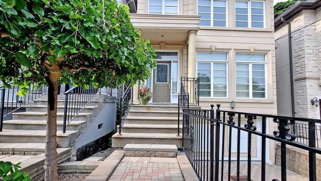 678 Bedford Park Ave, House detached with 4 bedrooms, 5 bathrooms and 4 parking in Toronto ON | Image 23